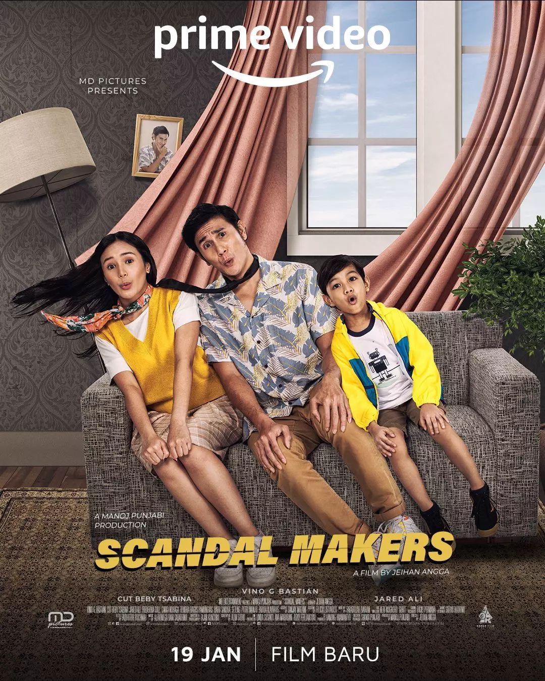 SCANDAL MAKERS